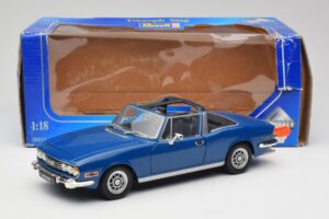 Triumph Stag Mk1 Sapphire Blue Revell 1:18 8815 Metall — bild 8 av 8
