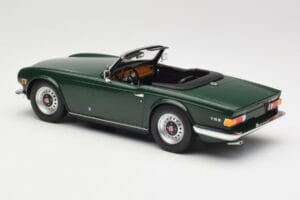 Triumph TR6 PI Mörkgrön Minichamps 1:18 155132030 Metall — bild 5 av 6