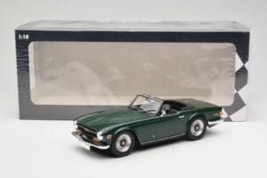 Triumph TR6 PI Mörkgrön Minichamps 1:18 155132030 Metall — bild 6 av 6