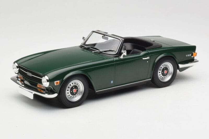 Triumph TR6 PI Mörkgrön Minichamps 1:18 155132030 Metall