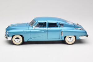 Tucker Torpedo Blå Road Signature 1:18 92268 Metall — bild 4 av 8