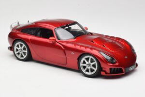 TVR Sagaris Röd Revell 1:18 08816 Metall — bild 6 av 8