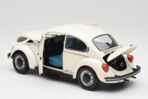 Volkswagen 1200 Jeans Bug Vit Minichamps 1:18 150057101 Metall — bild 5 av 8