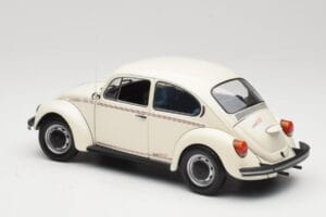 Volkswagen 1200 Jeans Bug Vit Minichamps 1:18 150057101 Metall — bild 7 av 8