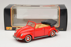 Volkswagen Beetle Cabriolet Röd Maisto 1:18 56010 Metall — bild 8 av 8