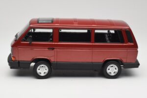 Volkswagen Bus T3 Multivan Magnum Mars Red Metallic KK-Scale 1:18 KKDC180991 Metall — bild 3 av 6