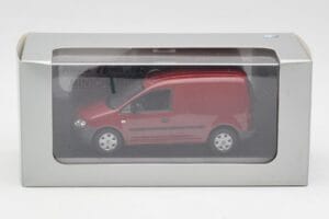 Volkswagen Caddy 2K Mörkröd Minichamps 1:43 CADDY004 Metall — bild 4 av 4