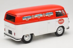 Volkswagen T1 Combi Coca-Cola Solido 1:18 9512 Metall — bild 3 av 8