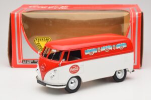 Volkswagen T1 Combi Coca-Cola Solido 1:18 9512 Metall — bild 8 av 8
