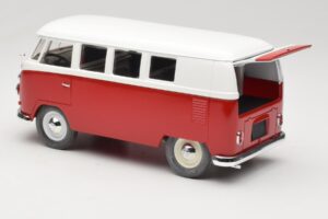 Volkswagen Combi T1 Röd & Vit Solido 1:18 8031 Metall — bild 5 av 8