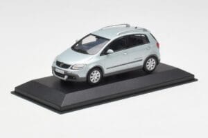 Volkswagen Cross Golf Mk5 Silver Minichamps 1:43 GOLF003 Metall — bild 2 av 4