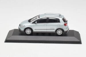 Volkswagen Cross Golf Mk5 Silver Minichamps 1:43 GOLF003 Metall