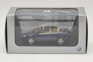 Volkswagen Eos Cabriolet Blå Minichamps 1:43 1F0099300D5Q Metall — bild 5 av 5