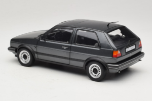 Volkswagen Golf Mk2 CL Grey Metallic Norev 1:18 188556 Metall — bild 7 av 8
