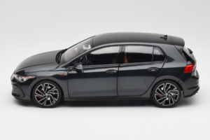 Volkswagen Golf GTI Mk8 Svart Metallic Norev 1:18 188591 Metall — bild 4 av 8
