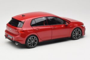 Volkswagen Golf GTI Mk8 Tornado Red Norev 1:18 188595 Metall — bild 3 av 8