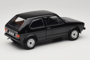 Volkswagen Golf Mk1 GTI Svart Norev 1:18 188487 Metall — bild 3 av 8