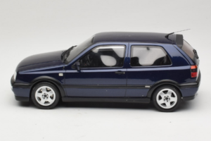 Volkswagen Golf Mk3 VR6 Mörkblå Otto 1:18 OT046 Resin — bild 3 av 6