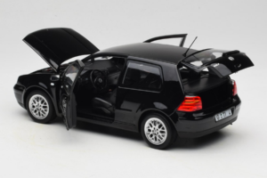 Volkswagen Golf GTI Mk4 Svart Norev 1:18 188574 Metall — bild 5 av 8