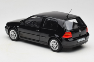 Volkswagen Golf GTI Mk4 Svart Norev 1:18 188574 Metall — bild 7 av 8