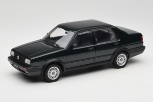 Volkswagen Jetta Mk3 CL Svart Icartime 1:18 JETTA001 Metall