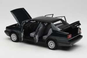 Volkswagen Jetta Mk3 CL Svart Icartime 1:18 JETTA001 Metall — bild 5 av 8