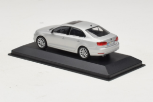 Volkswagen Jetta Mk6 Silver Minichamps 1:43 JETTA002 Metall — bild 3 av 4