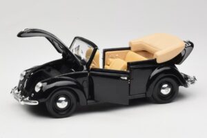 Volkswagen Beetle Cabriolet Svart Maisto 1:18 37800-M6 Metall — bild 2 av 8