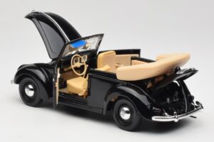 Volkswagen Beetle Cabriolet Svart Maisto 1:18 37800-M6 Metall — bild 5 av 8