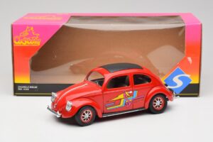 Volkswagen Beetle Röd Solido 1:18 8306 Metall — bild 8 av 8