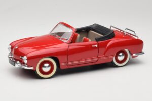 Volkswagen Karmann Ghia Cabriolet Röd Solido 1:18 8058 Metall
