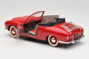 Volkswagen Karmann Ghia Cabriolet Röd Solido 1:18 8058 Metall — bild 7 av 8