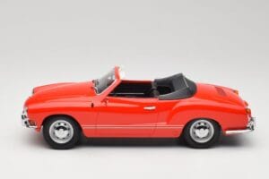 Volkswagen Karmann Ghia Cabriolet Röd Minichamps 1:18 155054030 Metall — bild 3 av 6