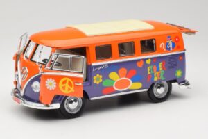 Volkswagen Microbus T1 Flower Power Road Signature 1:18 92329 Metall — bild 2 av 8