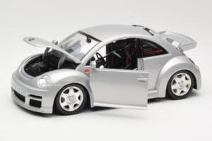 Volkswagen New Beetle RSi Silver Bburago 1:18 3306 Metall — bild 2 av 8