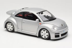 Volkswagen New Beetle RSi Silver Bburago 1:18 3306 Metall — bild 6 av 8