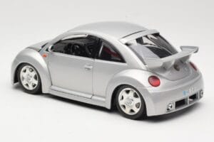Volkswagen New Beetle RSi Silver Bburago 1:18 3306 Metall — bild 7 av 8