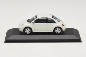 Volkswagen New Beetle Vit Minichamps 1:43 430058005 Metall