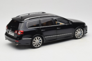 Volkswagen Passat B6 R36 Variant Svart NZG 1:18 KF044-4A Metall — bild 3 av 8