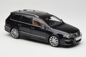 Volkswagen Passat B6 R36 Variant Svart NZG 1:18 KF044-4A Metall — bild 6 av 8
