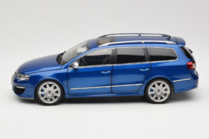 Volkswagen Passat B6 R36 Variant Blå NZG 1:18 KF044 Metall — bild 5 av 9
