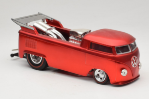 Volkswagen T1 Truck Röd Hot Wheels 1:18 J2895 Metall — bild 6 av 8
