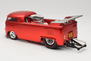 Volkswagen T1 Truck Röd Hot Wheels 1:18 J2895 Metall — bild 7 av 8