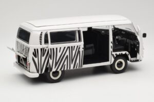 Volkswagen T2a Bus Safari Schuco 1:18 191 Metall — bild 2 av 8