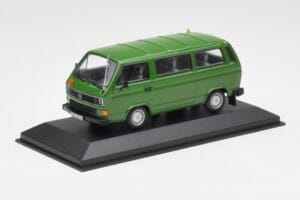 Volkswagen T3 Bus Grön Minichamps 1:43 400055000 Metall — bild 2 av 4