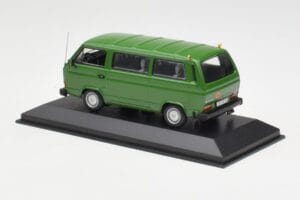 Volkswagen T3 Bus Grön Minichamps 1:43 400055000 Metall — bild 3 av 4