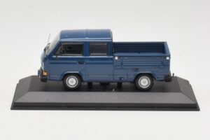 Volkswagen T3 Double Cab Flatbed Blå Minichamps 1:43 400055260 Metall