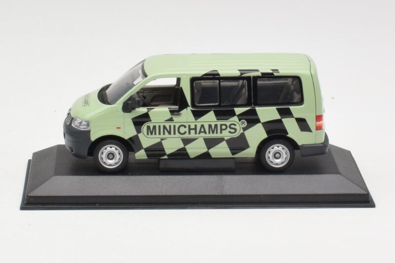 Volkswagen T5 Bus Grön Minichamps 1:43 T5002 Metall