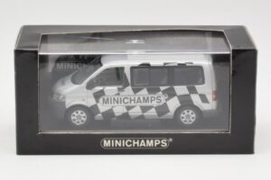 Volkswagen T5 Bus Minichamps Edition Minichamps 1:43 400052202 Metall — bild 4 av 4