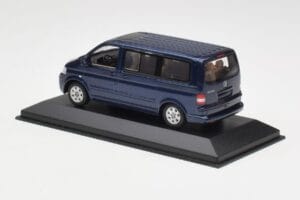 Volkswagen T5 Bus Shadow Blue Minichamps 1:43 842902102 Metall — bild 3 av 4